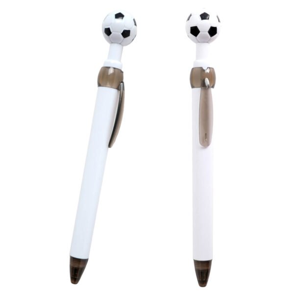 Bolígrafo plástico con clip y figura de balón en la parte superior, que sirve como botón.