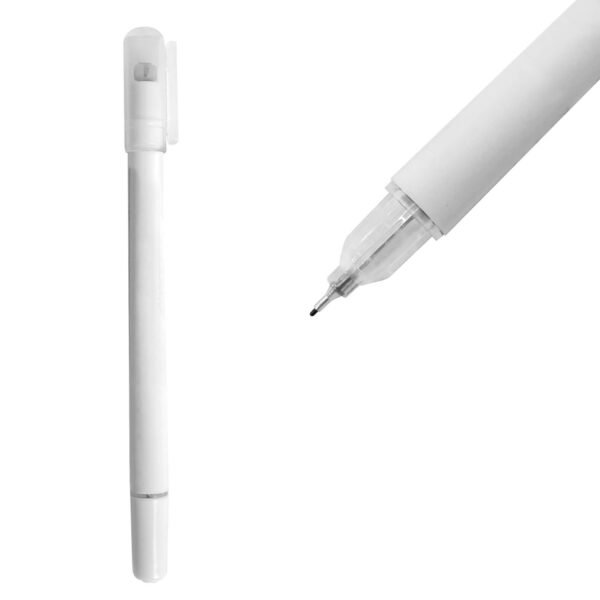 Bolígrafo de plástico con punta fina en el extremo inferior y sello de línea con figura de balón en el extremo superior.