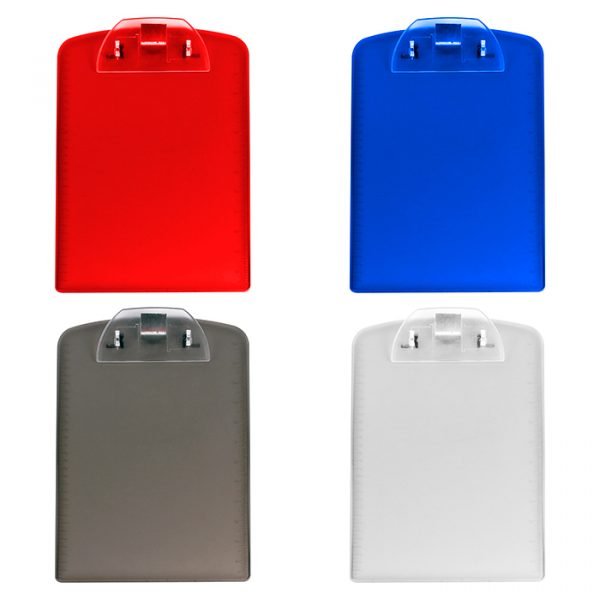 Tabla de plástico con clip para documentos.