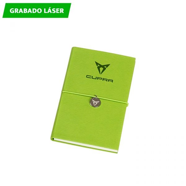 Libreta con 96 hojas.