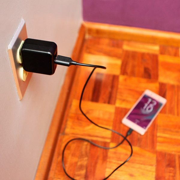 Conector de pared doble.