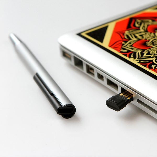 Bolígrafo con USB 8 GB Bastia.
