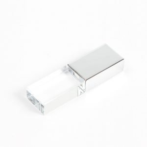 Memoria USB 16 GB con luz led.
